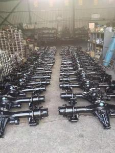 帶差速鎖的前后橋，鉗式剎車(chē)